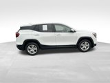 Used 2024 GMC Terrain SLE image 6