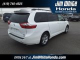 Used 2015 Toyota Sienna LE image 5