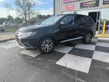 Used 2018 Mitsubishi Outlander SE image 2
