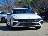 New 2025 Hyundai Elantra SEL image 2