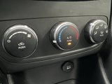 Used 2013 Dodge Avenger SE image 3