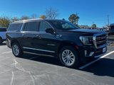 Used 2023 GMC Yukon XL SLT image 2