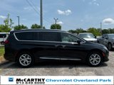 Used 2019 Chrysler Pacifica Touring-L Plus image 2