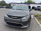 Used 2019 Chrysler Pacifica Touring-L image 3