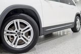 Used 2021 Mercedes-Benz GLB 250 4MATIC image 4