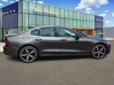 Used 2025 Volvo S60 B5 Core image 2