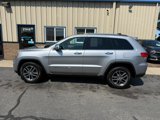 Used 2017 Jeep Grand Cherokee Limited image 3