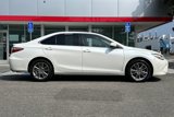 Used 2017 Toyota Camry SE image 3