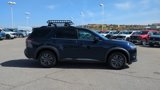 Used 2022 Nissan Pathfinder SV image 4