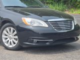 Used 2013 Chrysler 200 Limited image 2