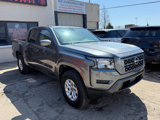 Used 2024 Nissan Frontier SV image 3