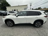 Used 2022 Nissan Rogue SV image 6