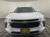 New 2025 Chevrolet Trax LT image 2