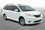 Used 2013 Toyota Sienna XLE image 2