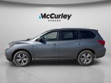 Used 2019 Nissan Pathfinder SV image 2