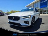 Used 2024 Volvo S60 B5 Plus w/ Climate Package image 4