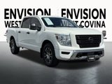 Used 2021 Nissan Titan SV w/ SV Convenience Package image 2