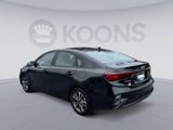 Used 2022 Kia Forte LXS image 4