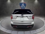 Used 2018 Ford Explorer XLT image 4