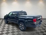 Used 2019 Toyota Tacoma TRD Sport image 4