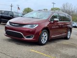 Used 2019 Chrysler Pacifica Limited image 3