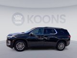 Used 2023 Chevrolet Traverse LT image 2