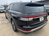 Used 2020 Lincoln Aviator Reserve w/ Equipment Group 201A image 3