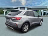 Used 2022 Ford Escape SE image 3
