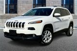 Used 2018 Jeep Cherokee Latitude Plus w/ Comfort/Convenience Group image 2