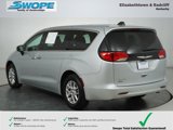 Used 2022 Chrysler Voyager LX image 5