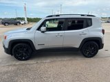 Used 2018 Jeep Renegade Altitude w/ UConnect 8.4 Nav Group image 4
