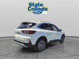New 2024 Ford Escape SE image 3