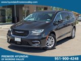 Used 2023 Chrysler Pacifica Touring-L image 2