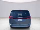 Used 2023 Chrysler Pacifica Touring-L image 4