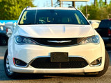 Used 2018 Chrysler Pacifica Touring-L image 2