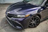 Used 2021 Toyota Camry SE image 2