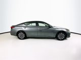 Used 2024 Nissan Altima 2.5 SV image 4