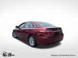 Used 2015 Toyota Camry LE image 3