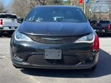 Used 2020 Chrysler Pacifica Limited w/ Advanced Safetytec Group image 2