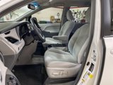 Used 2017 Toyota Sienna LE image 4