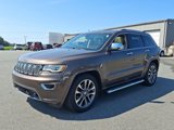 Used 2018 Jeep Grand Cherokee Overland w/ Mopar Chrome Edition Group image 3