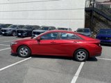 Used 2021 Hyundai Elantra SE image 4