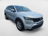 Used 2021 Kia Sorento LX image 3