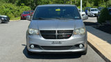 Used 2014 Dodge Grand Caravan SXT w/ UConnect Hands-Free Group image 3