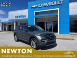 Used 2022 Ford Explorer XLT w/ Equipment Group 202A image 2