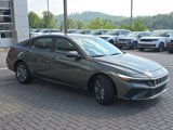 Used 2024 Hyundai Elantra SEL image 3