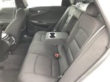 Used 2018 Chevrolet Malibu LT image 2