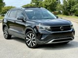 Used 2023 Volkswagen Taos SE image 2