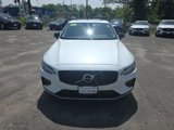Certified 2022 Volvo S60 B5 Momentum w/ Premium Package image 3