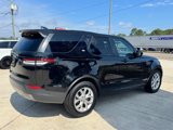 Used 2020 Land Rover Discovery SE image 6
